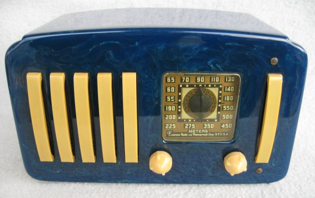 Bakelite Radio Case